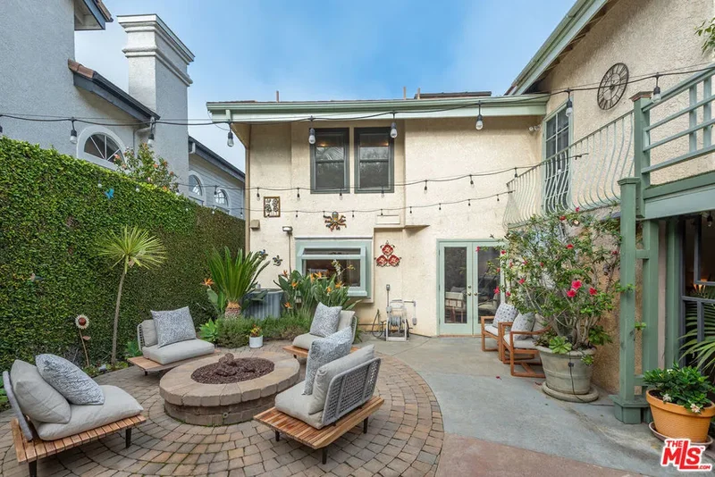 7538 W 81st Street, Los Angeles, California, United States. - Photo 16