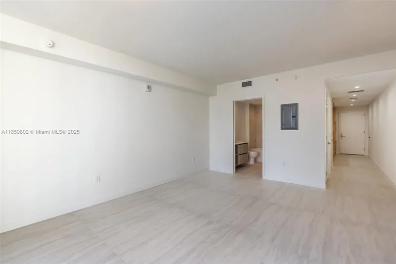 77 SE 5th St #2701, Miami, Florida, United States. - Photo 46