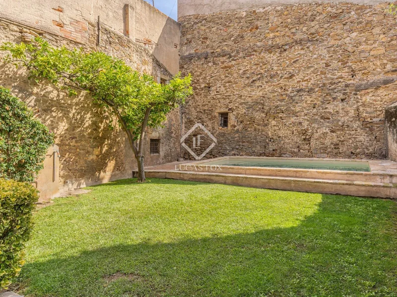 Castellar, Gualta, Girona, Gualta, Gualta, Catalonia, Spain. - Photo 51