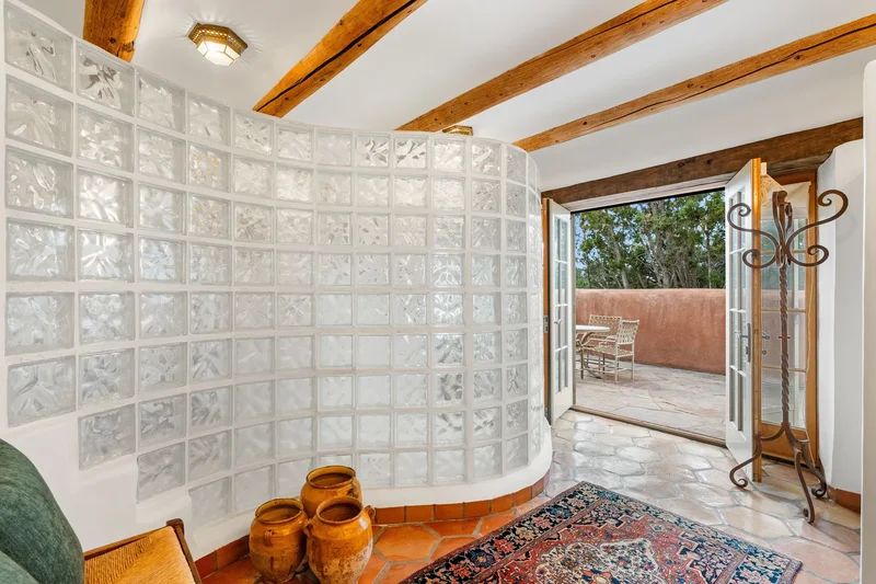 61 Calle San Martin , Santa Fe, NM 87506, Santa Fe, New Mexico, United States. - Photo 29