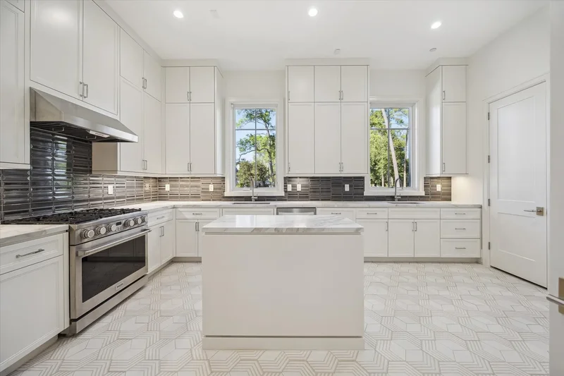 11607 Shady Grove Lane, Houston, TX 77024, Houston, Texas, United States. - Photo 21