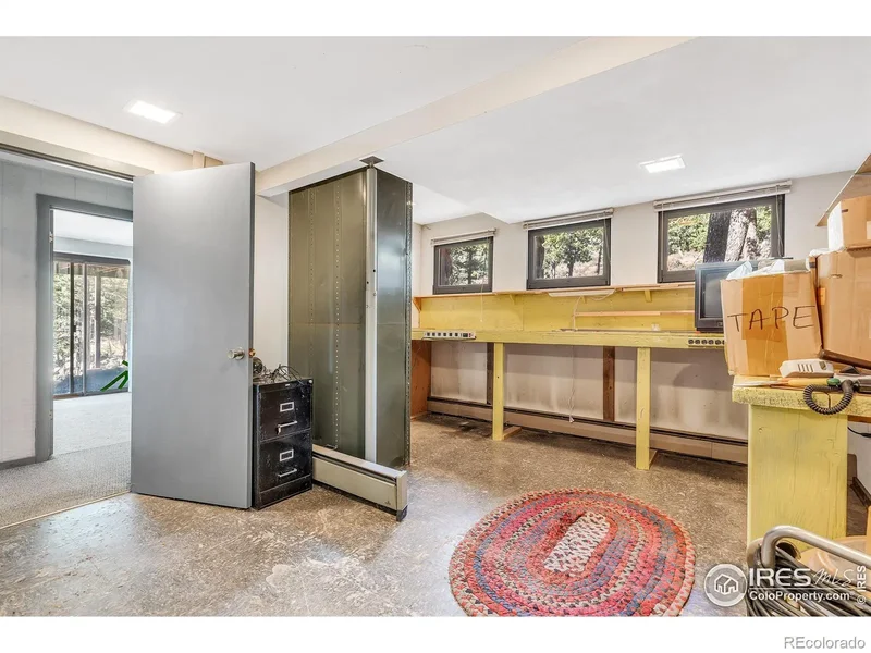 5566 Sugarloaf Road, Boulder, Colorado, United States. - Photo 21