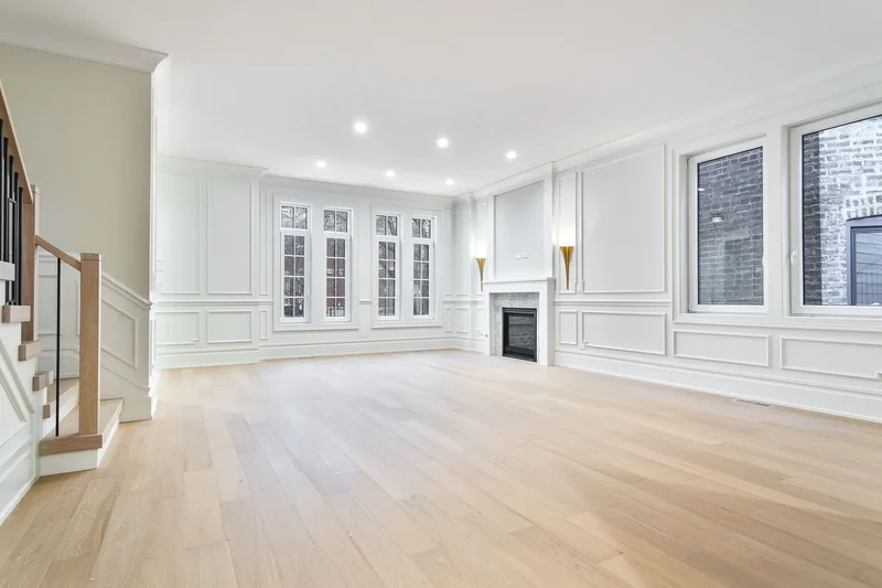 3723 N Oakley Avenue, Chicago, Illinois, United States. - Photo 6