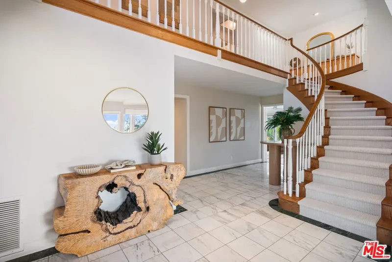 23255 W Paloma Blanca Drive, Malibu, California, United States. - Photo 43