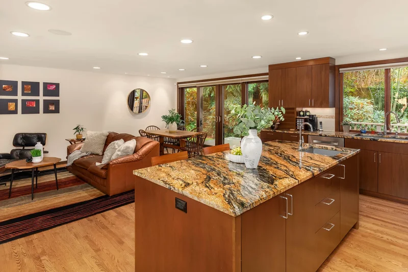 7445 86th Ave SE, Mercer Island, WA 98040, Mercer Island, Washington, United States. - Photo 15