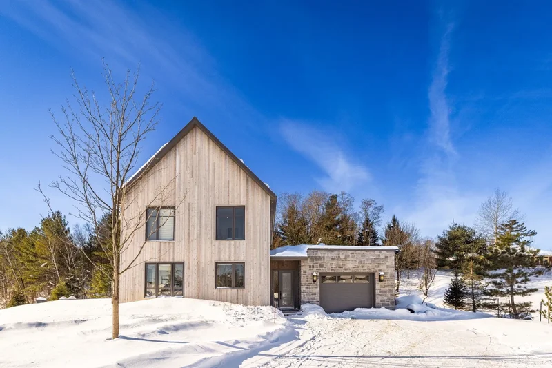 24 Rue du Parcours, Waterloo, Quebec, Canada. - Photo 38