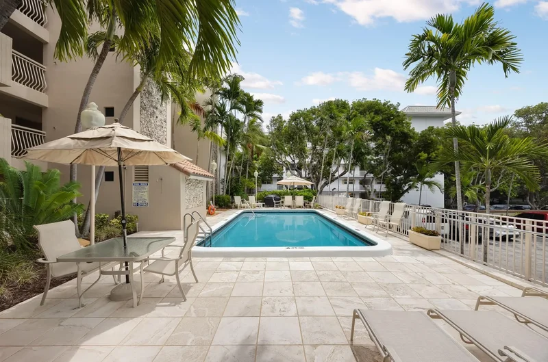 1710 S Ocean Ln 404, Fort Lauderdale, Florida, United States. - Photo 22
