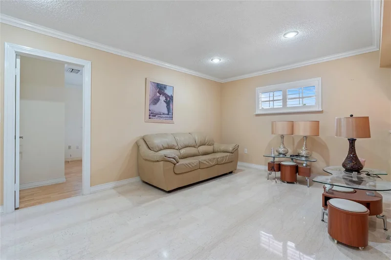 8235 NW 164th St, Hialeah, Florida, United States. - Photo 7
