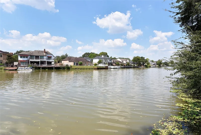 3315 Meadowside Drive, Sugar Land, Texas, United States. - Photo 47