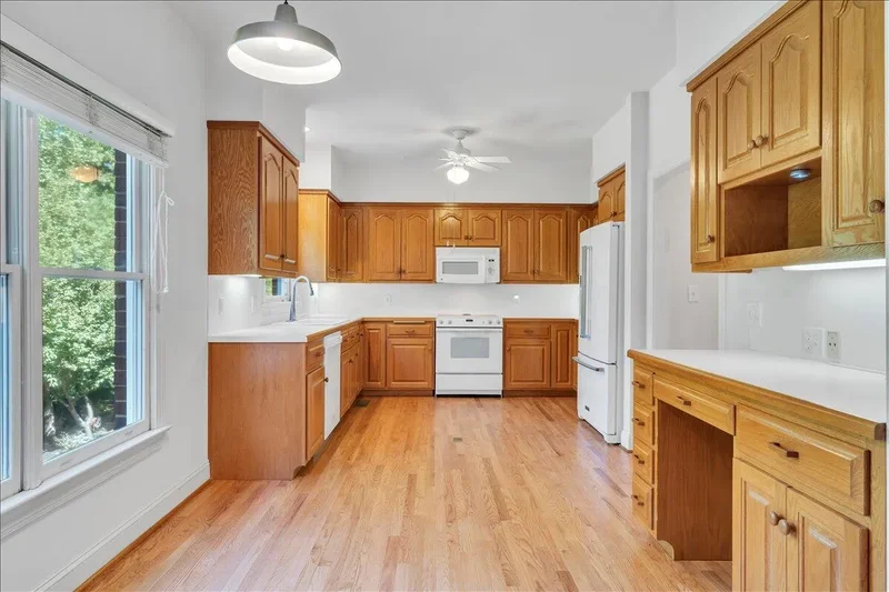 6787 Hidden Woods DR, Roanoke, VA 24018, Cave Spring, Virginia, United States. - Photo 37