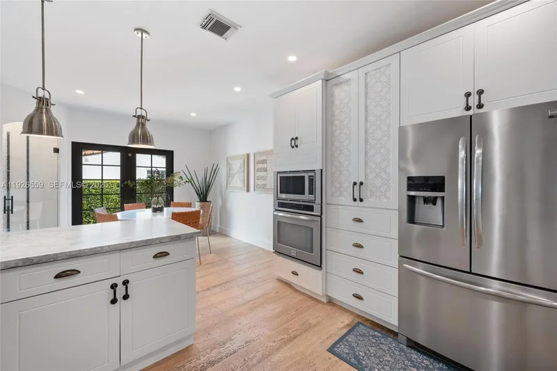 917 Granada Groves Ct., Coral Gables, Florida, United States. - Photo 6