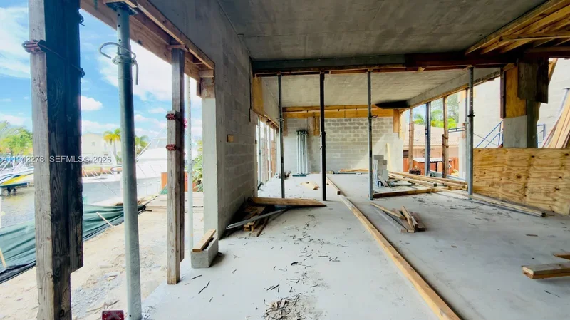 2377 SE 15th St, Hillsboro Beach, Florida, United States. - Photo 10