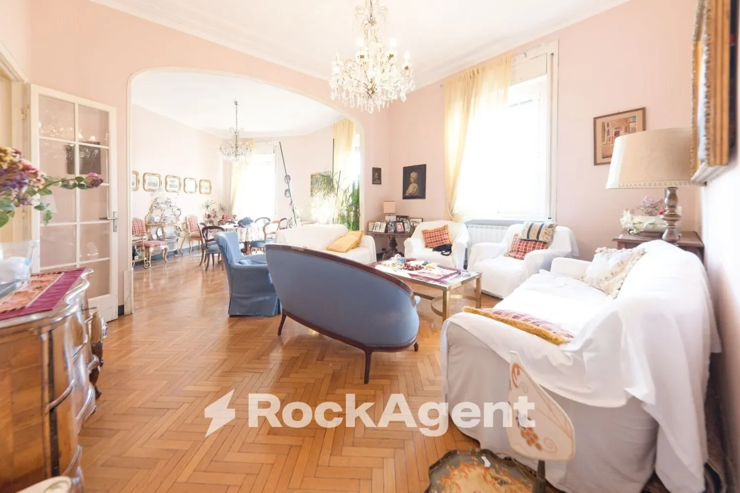 Gallery photo 1