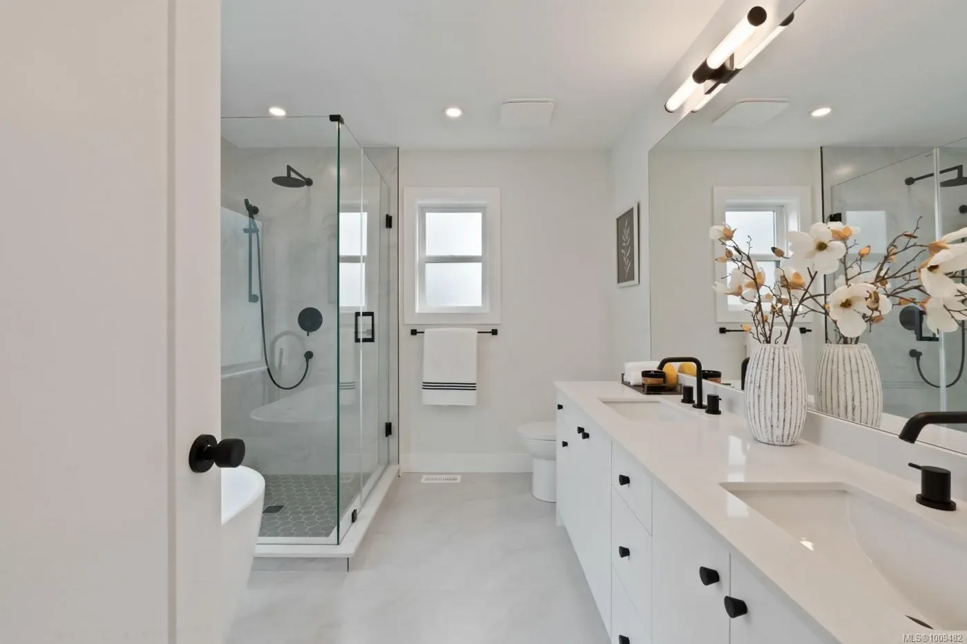 557 Belford Pl, Langford, British Columbia, Canada. - Photo 3