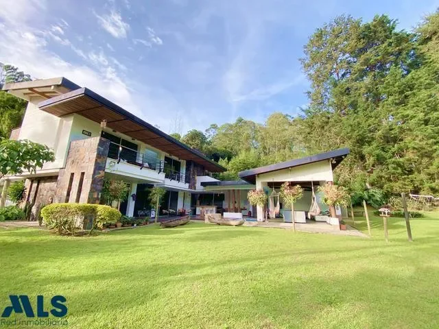SPECTACULAR HOUSE FOR SALE EL ESCOBERO ENVIGADO
