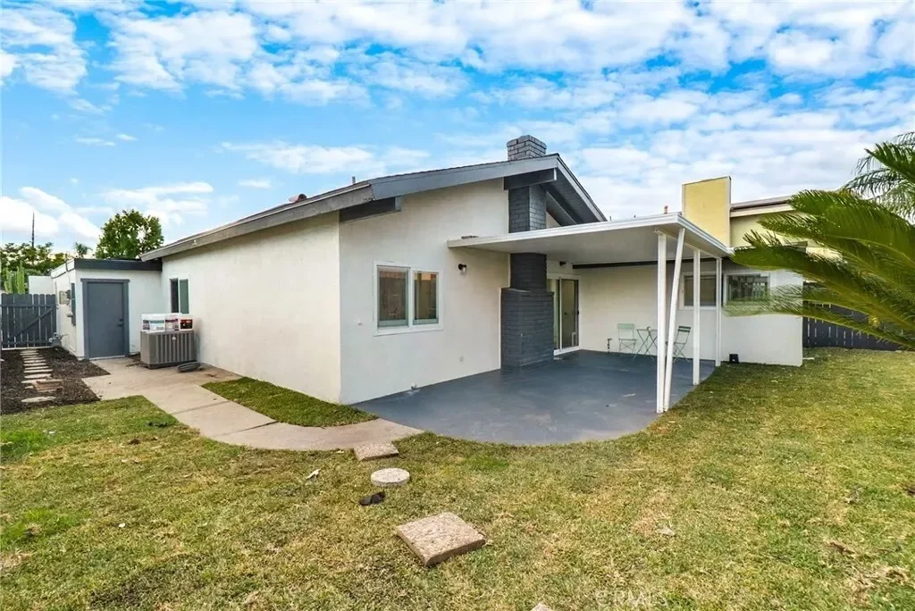 1381 Penrith, Tustin, California, United States. - Photo 48