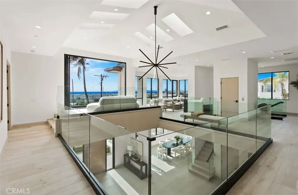 1210 Kings Rd, Newport Beach, California, United States. - Photo 15
