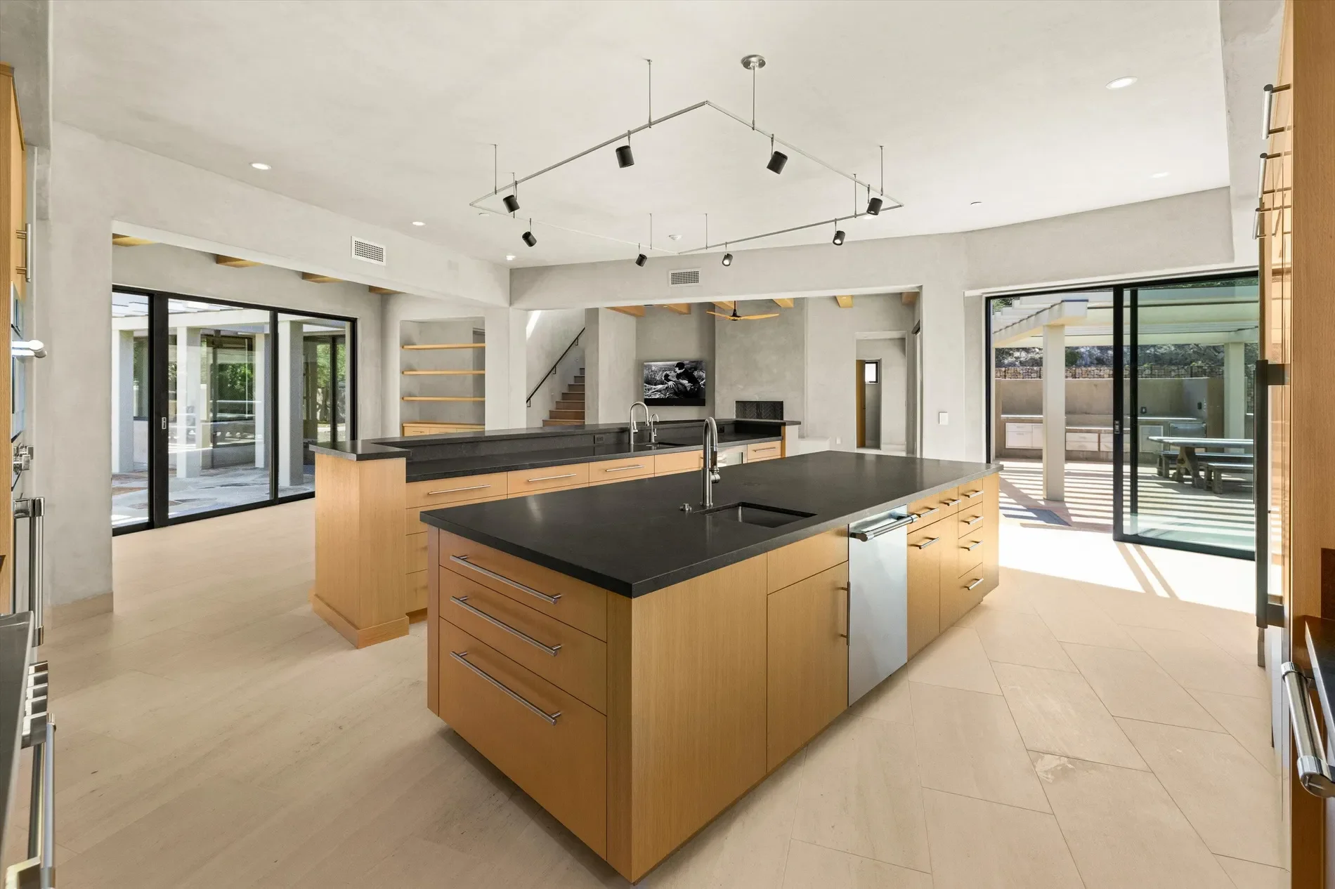 892 Toro Canyon Road, Carpinteria, California, United States. - Photo 35