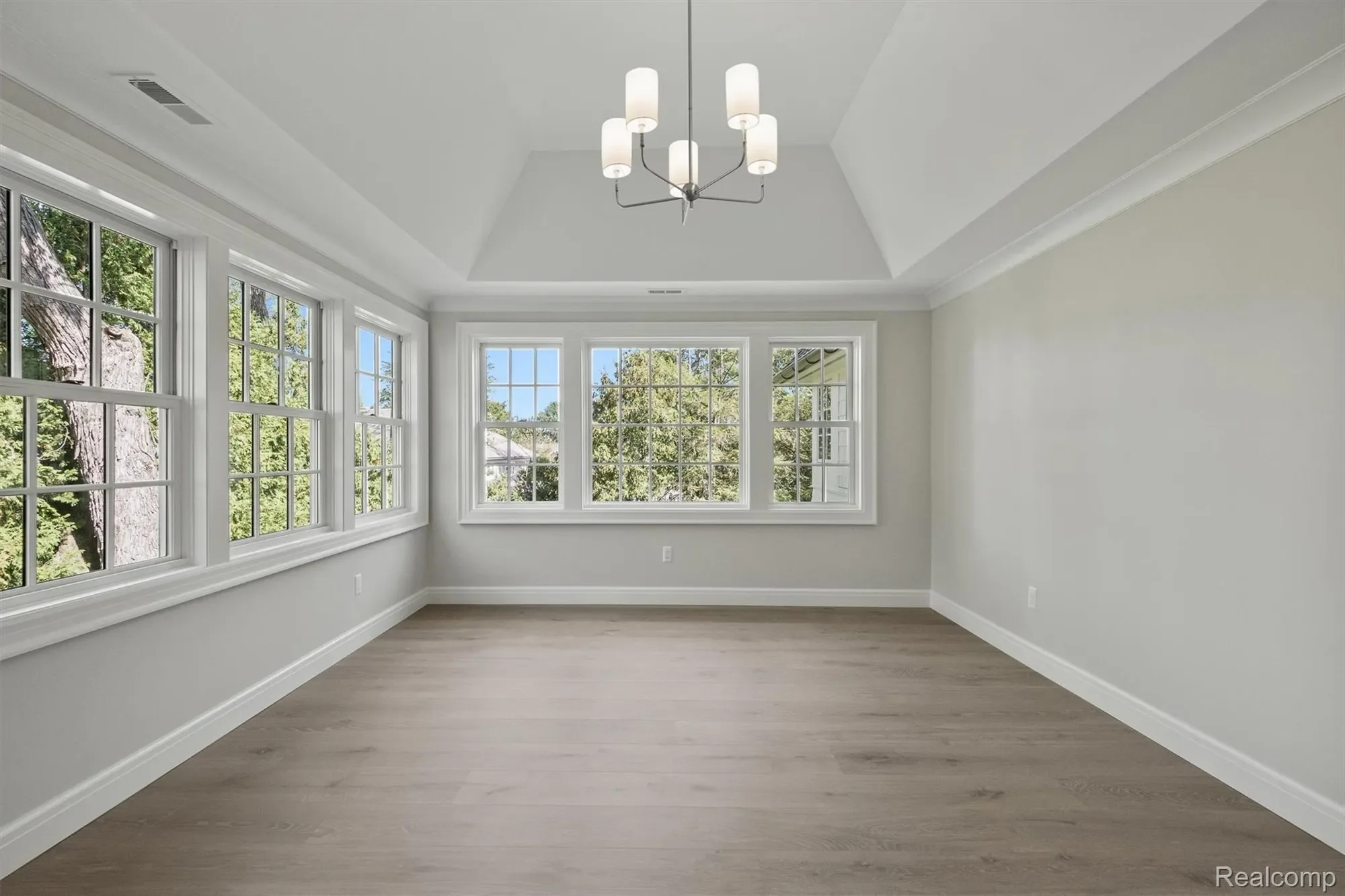 329 Linden Road, Birmingham, MI 48009, Birmingham, Michigan, United States. - Photo 12