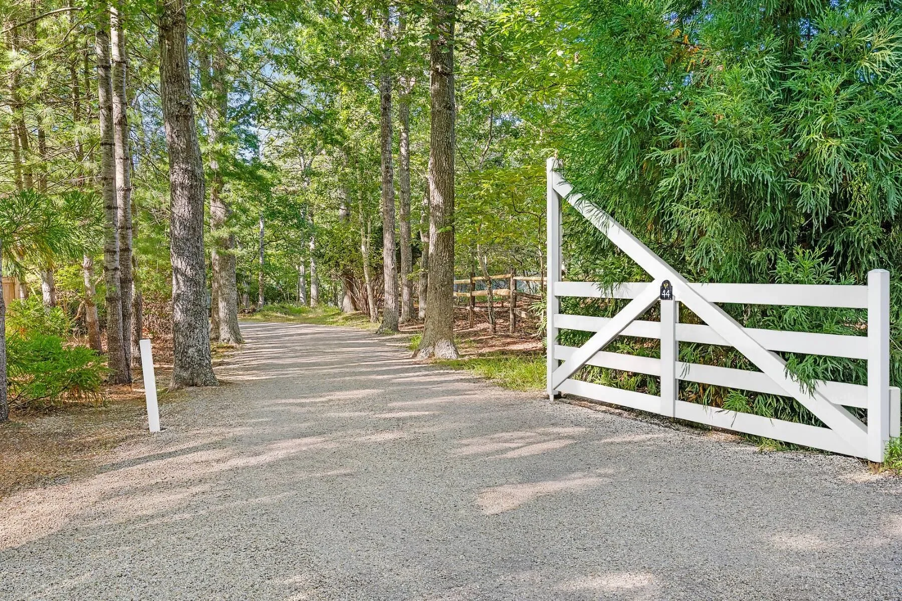 44 Georgica Close Rd , East Hampton, NY 11937, East Hampton, New York, United States. - Photo 5