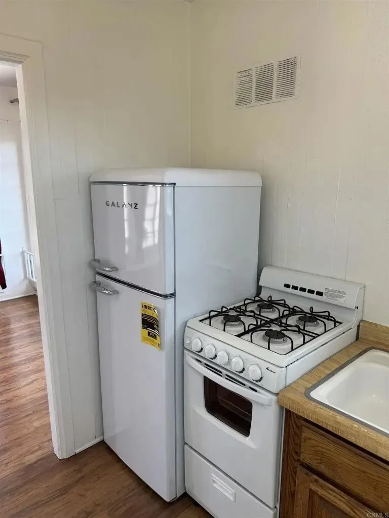 2805 State Street, San Diego, California, United States. - Photo 10