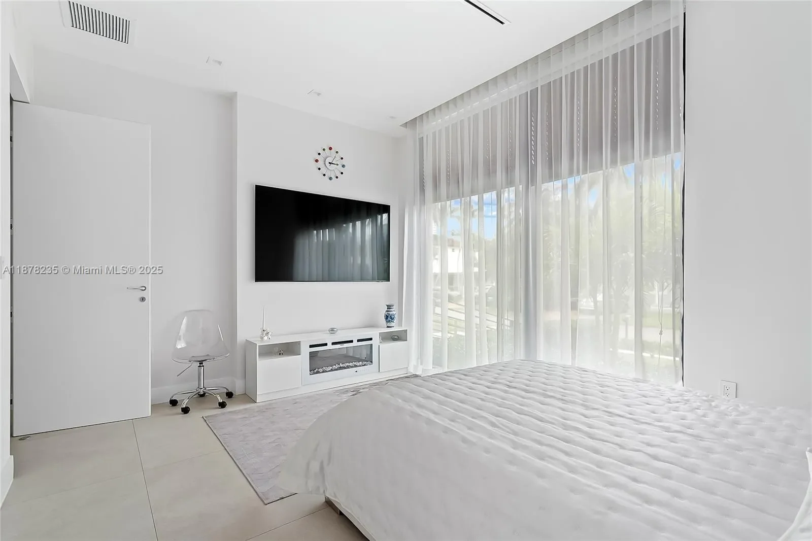 311 189th St, Golden Beach, Florida, United States. - Photo 18