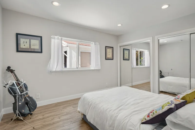 9841 Donna Avenue , Los Angeles, CA 91324, Los Angeles, California, United States. - Photo 32