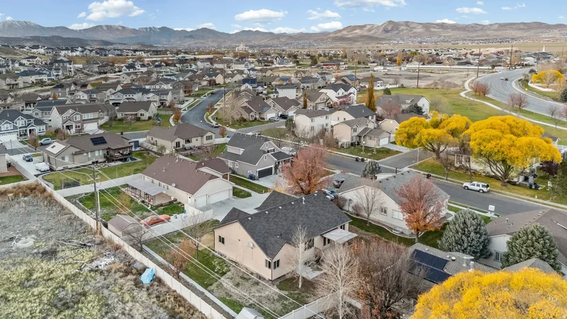 53 W Lake View Terrace Rd, Saratoga Springs, UT 84045, Saratoga Springs, Utah, United States. - Photo 43