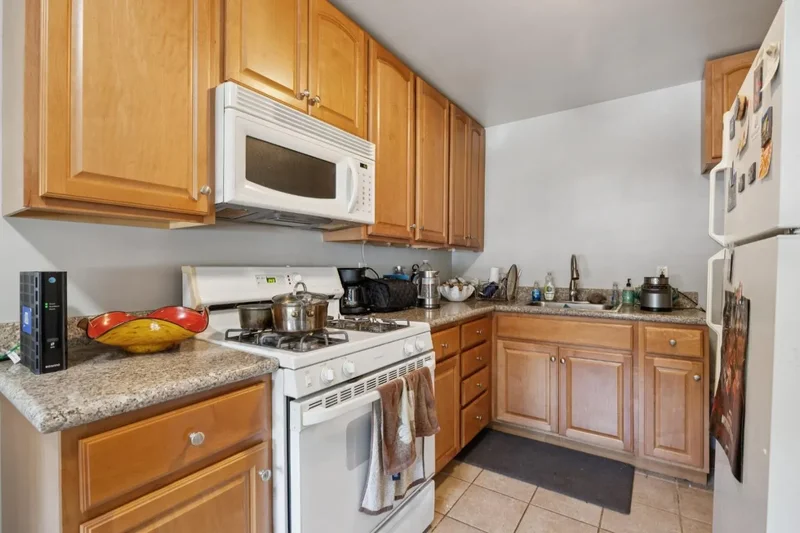 1140 El Camino Real, Burlingame, California, United States. - Photo 40