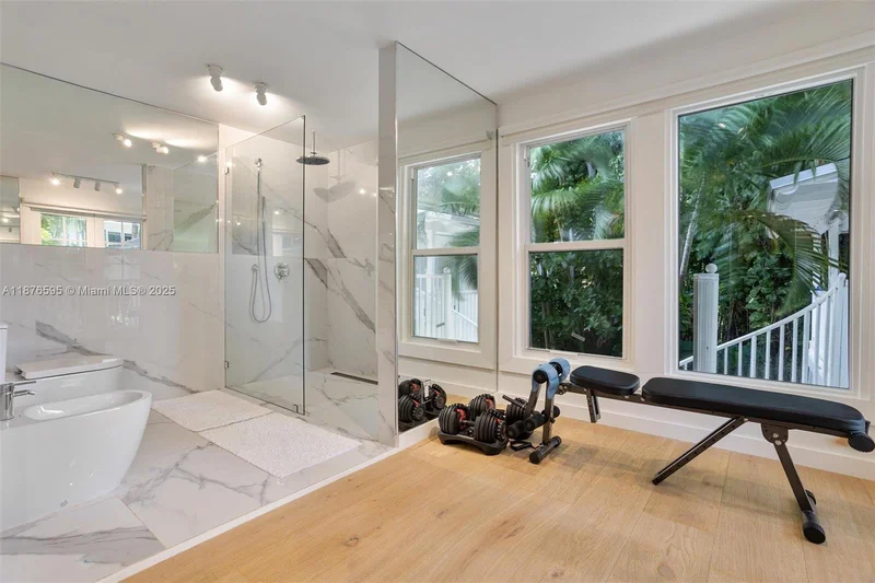 4286 S Douglas Rd, Miami, Florida, United States. - Photo 22