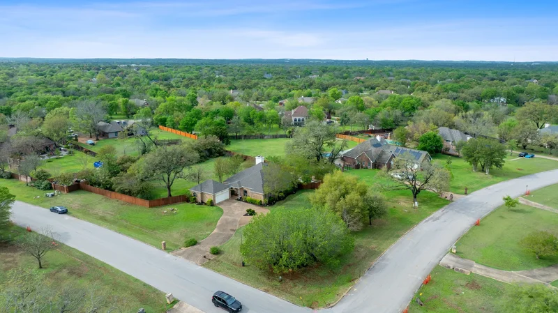 3300 Lost Oasis Hollow , Austin, TX 78739, Austin, Texas, United States. - Photo 45