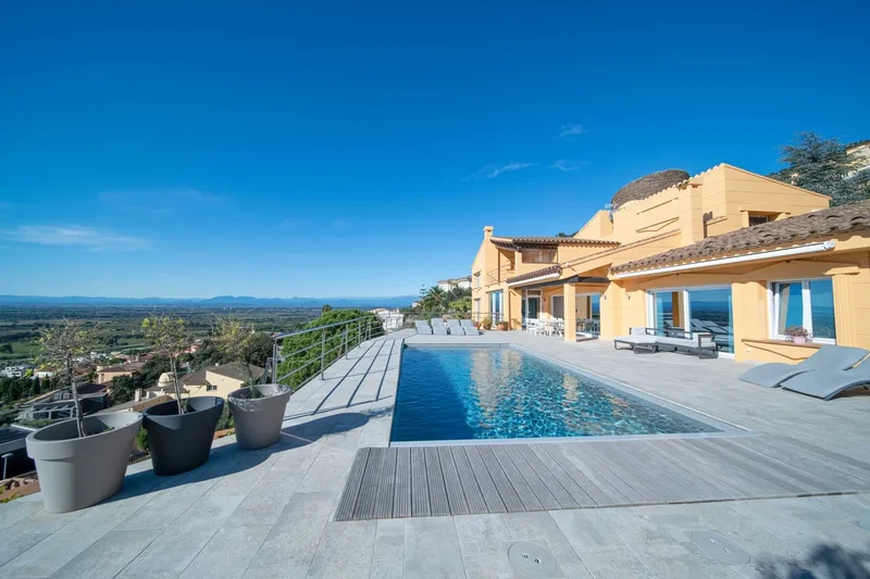 Luxury Property With Panoramic Views, Pool And Spa Palau Saverdera