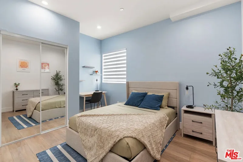 1341 N Mariposa Avenue, Los Angeles, California, United States. - Photo 32