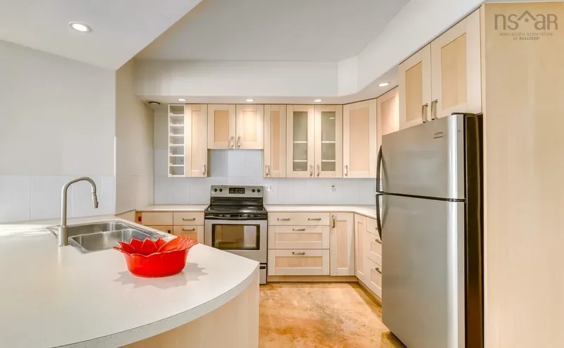 243 Pelham Street, Lunenburg, Nova Scotia, Canada. - Photo 18