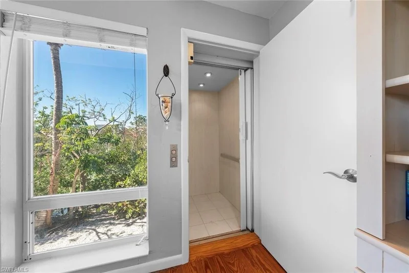 2449 Harbour LN, Sanibel, Florida, United States. - Photo 35
