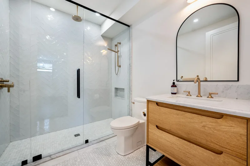 2265 Lakeshore Rd. #3, Burlington, ON L7R 1B1, Canada, Burlington, Ontario, Canada. - Photo 27