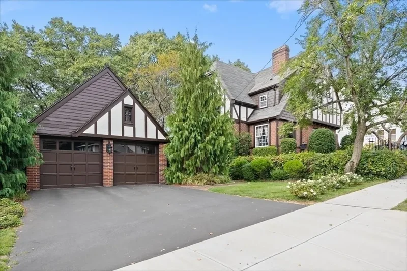 111 Shawmut St, Quincy, MA 02169, Quincy, Massachusetts, United States. - Photo 17