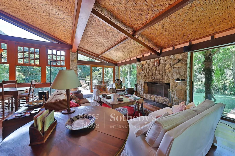 Residence Surrounded By Greenery, Rivers And Full Amenities In Prime Corrêas