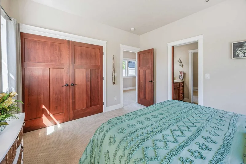 210 Bellerive Drive , Eagle Point, OR 97524, Eagle Point, Oregon, United States. - Photo 39