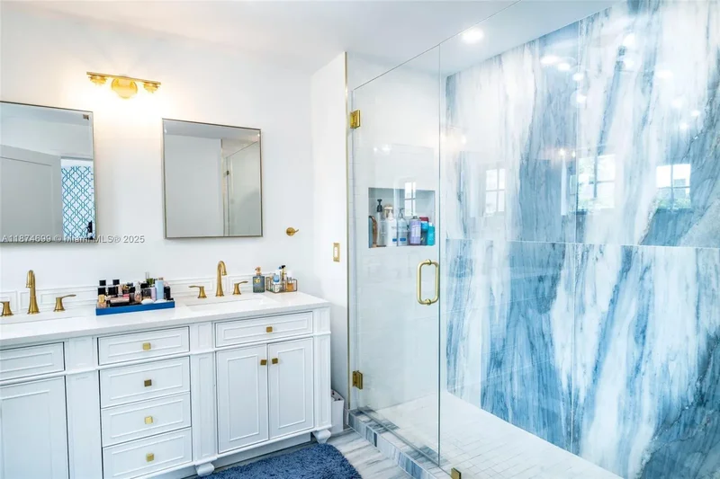 5149 Alton Rd, Miami Beach, Florida, United States. - Photo 28