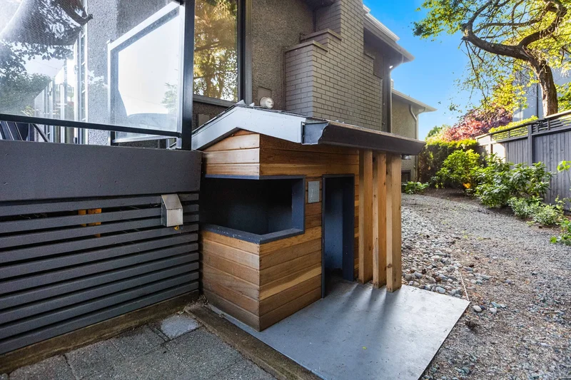 2318 Oliver Crescent, Vancouver, BC V6L 1S5, Vancouver, British Columbia, Canada. - Photo 16