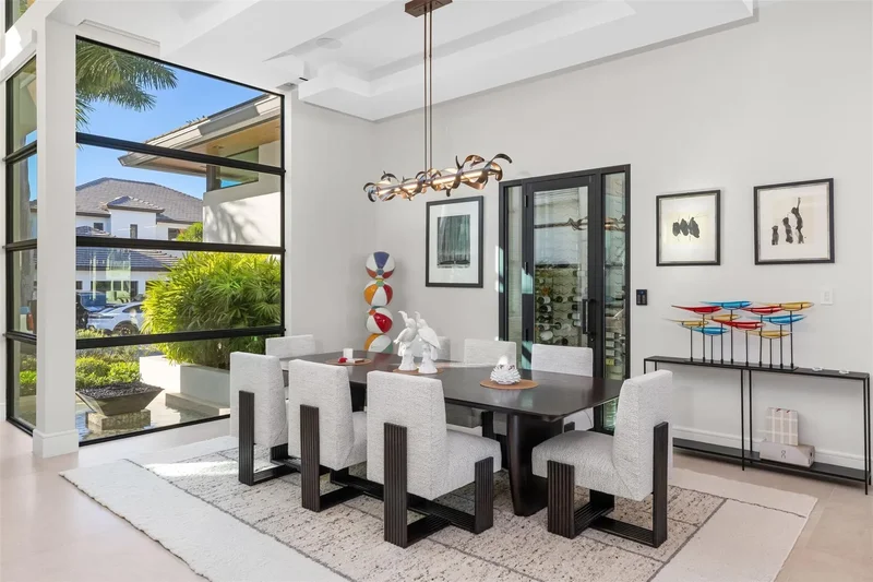 100 Royal Palm Drive, Fort Lauderdale, Florida, United States. - Photo 14