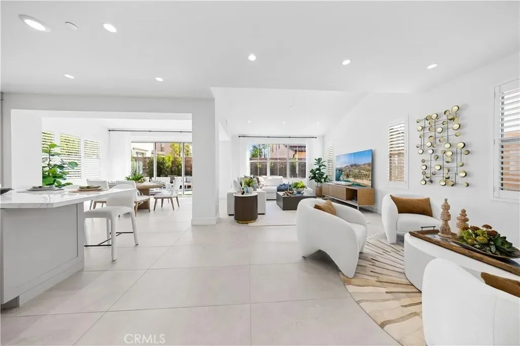 106 Albero, Irvine, California, United States. - Photo 2