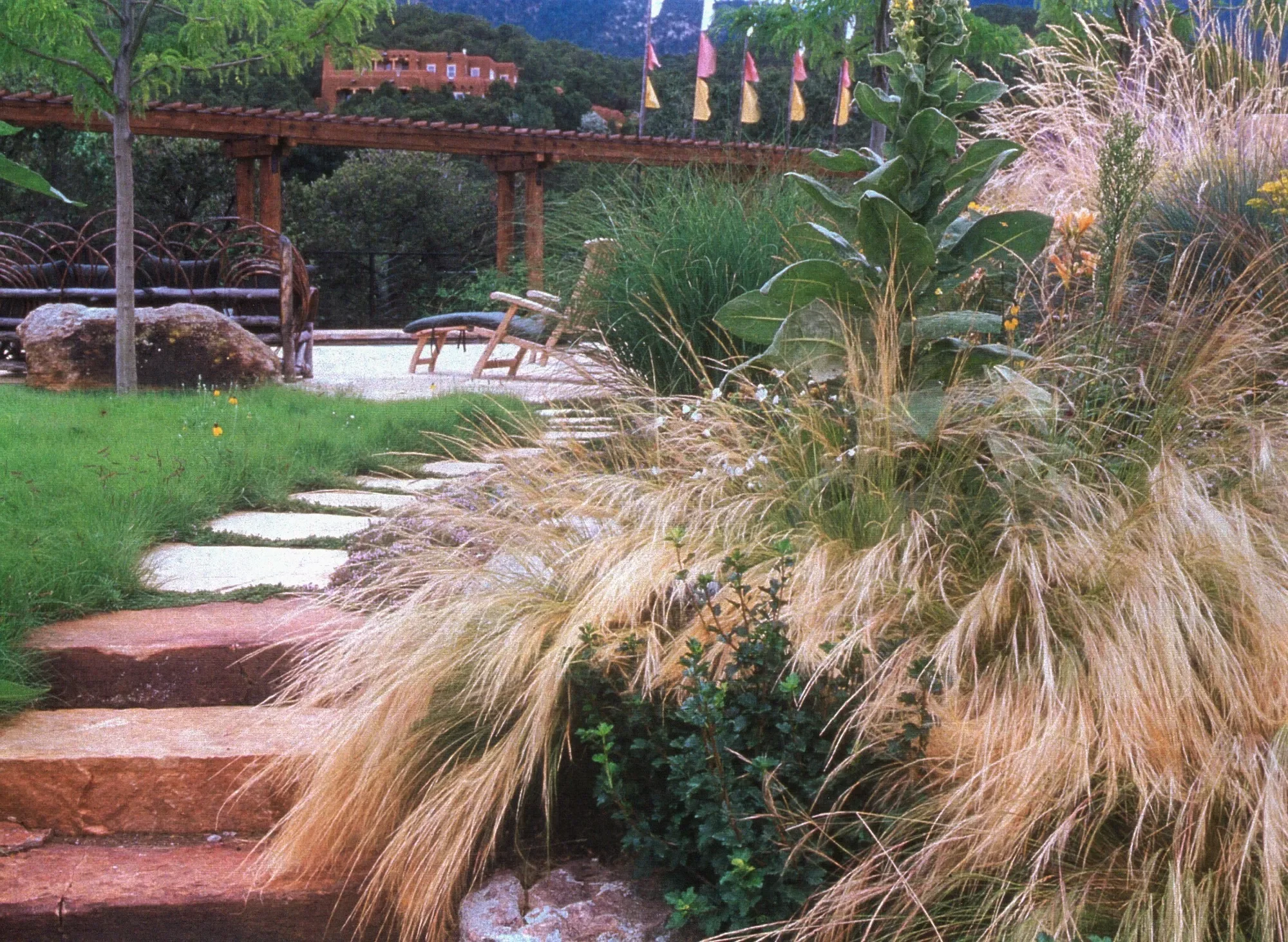 525 Camino Militar, Santa Fe, NM 87501, Santa Fe, New Mexico, United States. - Photo 4