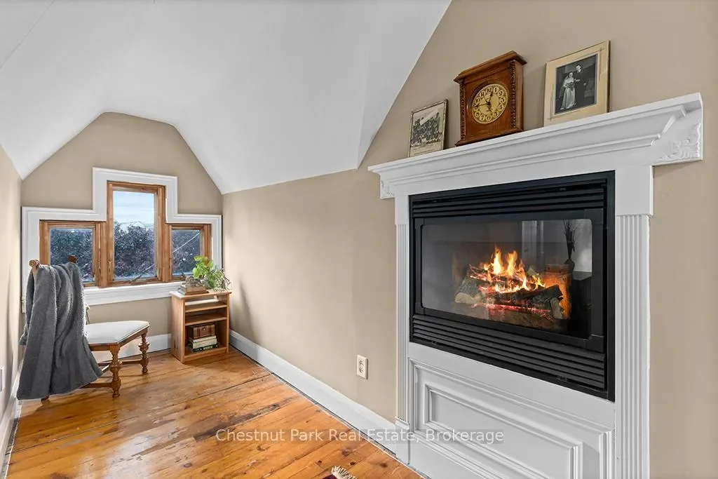 689 4th Avenue E, Owen Sound, Ontario, Canada. - Photo 46