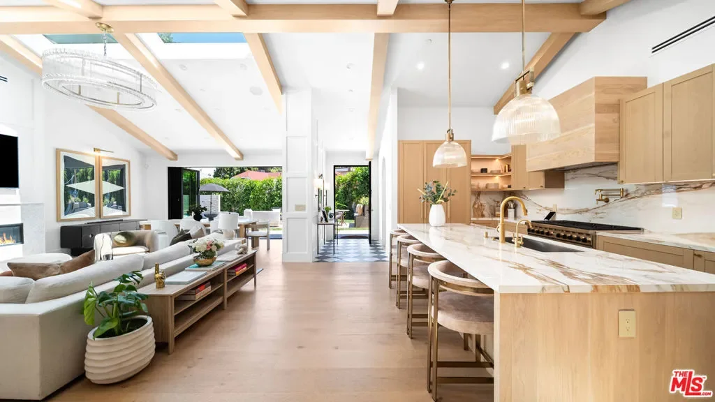 1914 N Laurel Canyon Boulevard, Los Angeles, California, United States. - Photo 26