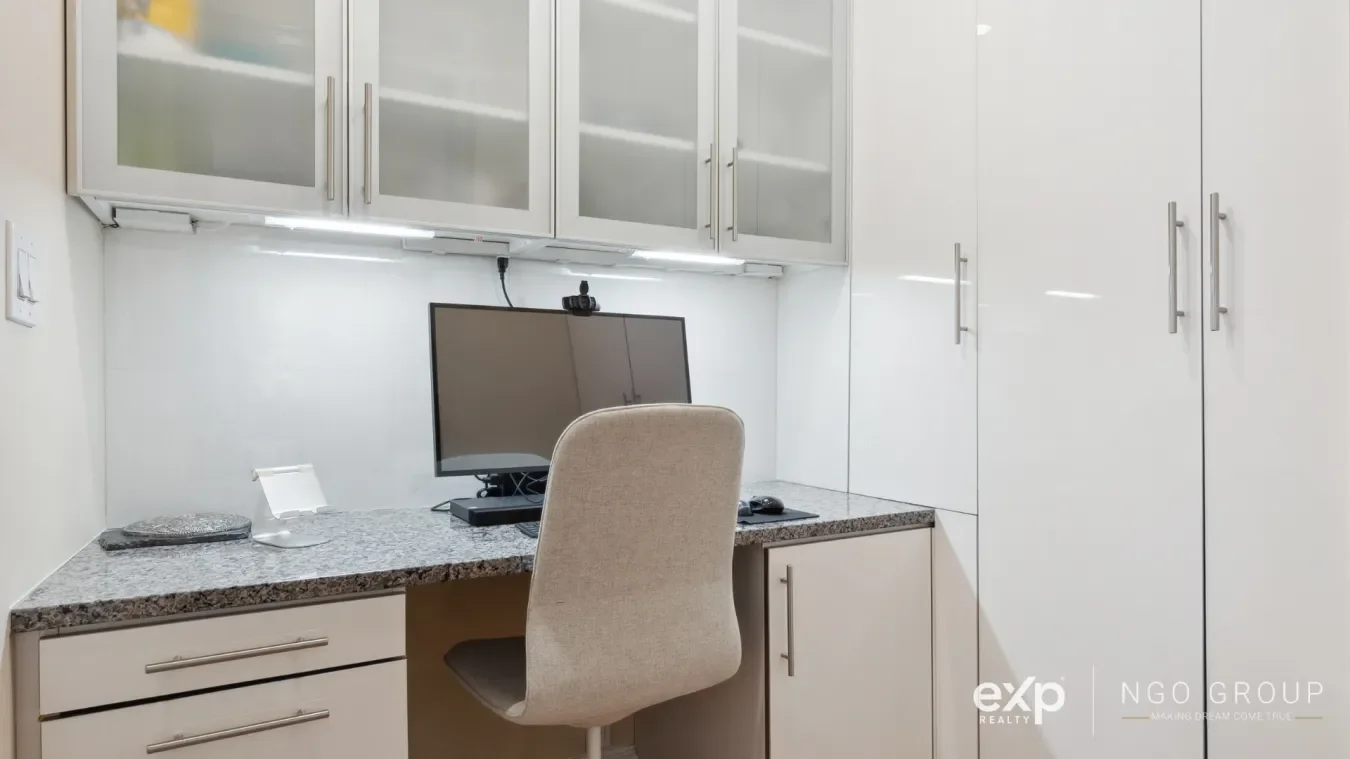 353 West 56 street, New York, New York, United States. - Photo 24