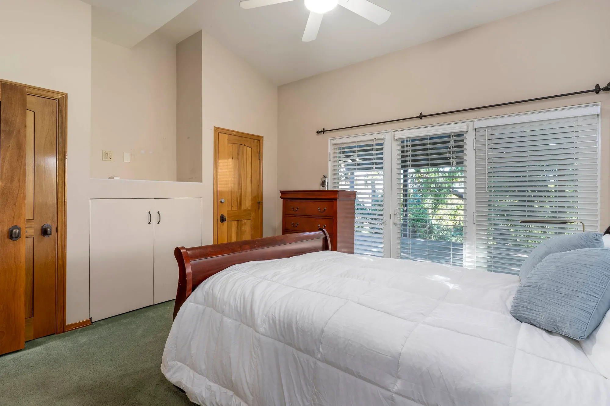 5653 Shirley Avenue , Tarzana, CA 91356, Los Angeles, California, United States. - Photo 2