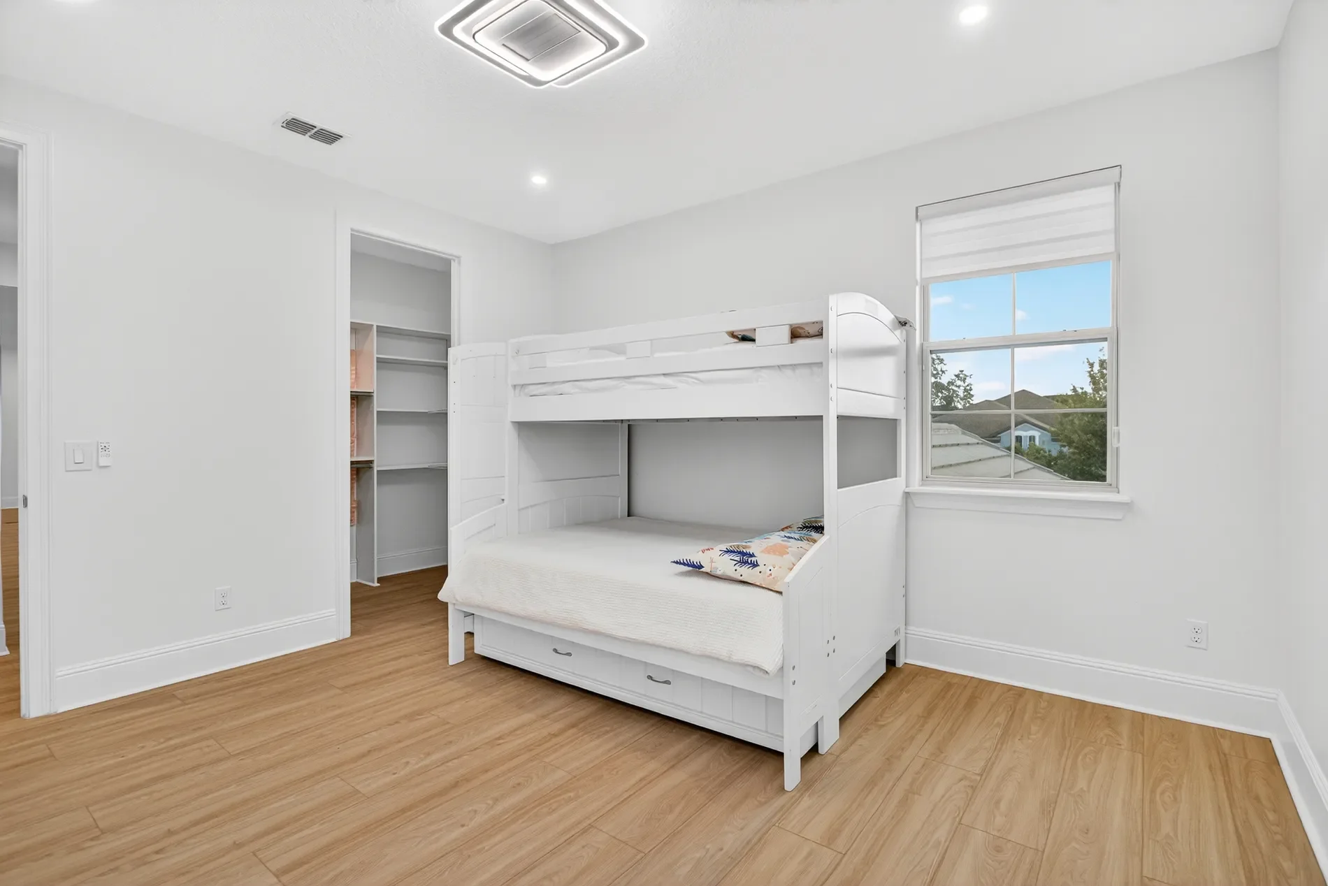 16689 Broadwater Ave, Winter Garden, FL 34787, Winter Garden, Florida, United States. - Photo 57