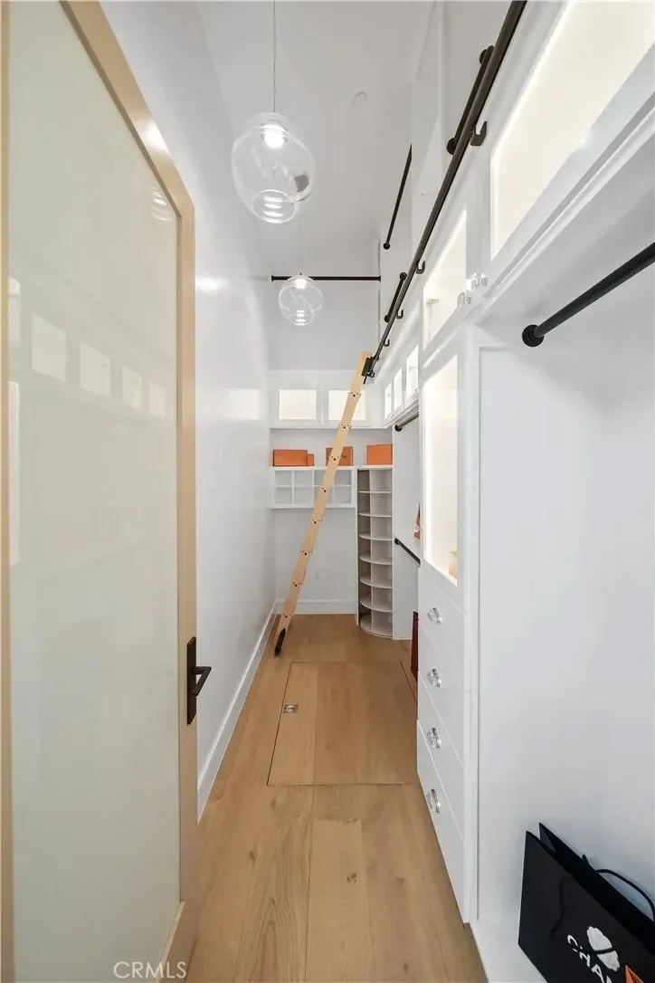 2460 Cumberland, San Marino, California, United States. - Photo 24